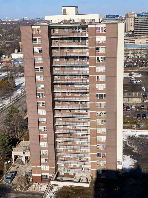 361-10 361 The West Mall, Toronto, Ontario