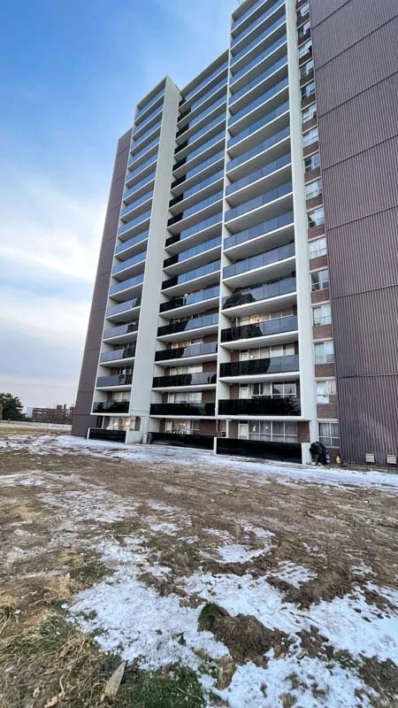 361-14 361 The West Mall, Toronto, Ontario